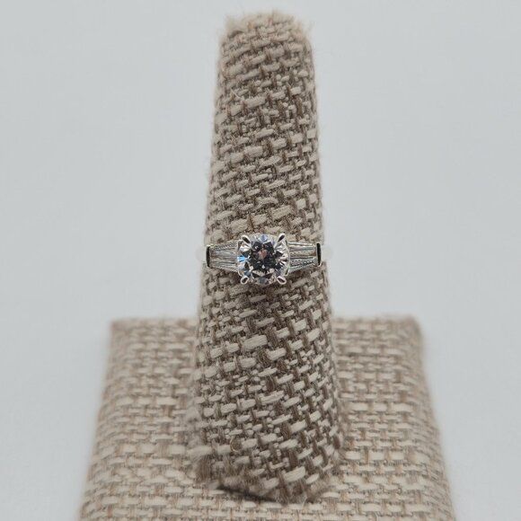 Size 7 Sterling Silver Nice Quality Cubic Zirconia Band Ring A4286 - Picture 1 of 9